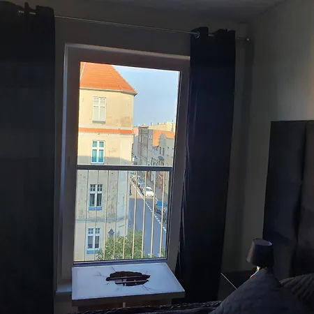 Black&white Skarbowa 2 Parking Apartment Leszno (Greater Poland)