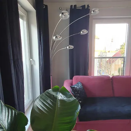 Black&white Skarbowa 2 Parking 아파트 레스노