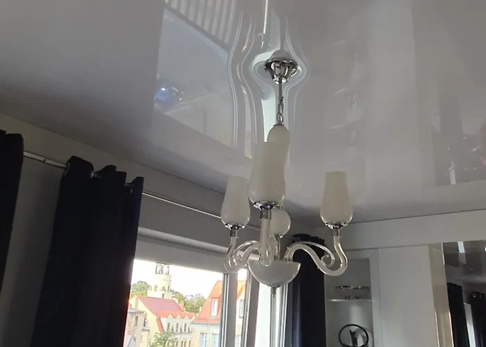 Black&white Skarbowa 2 Parking Апартаменты