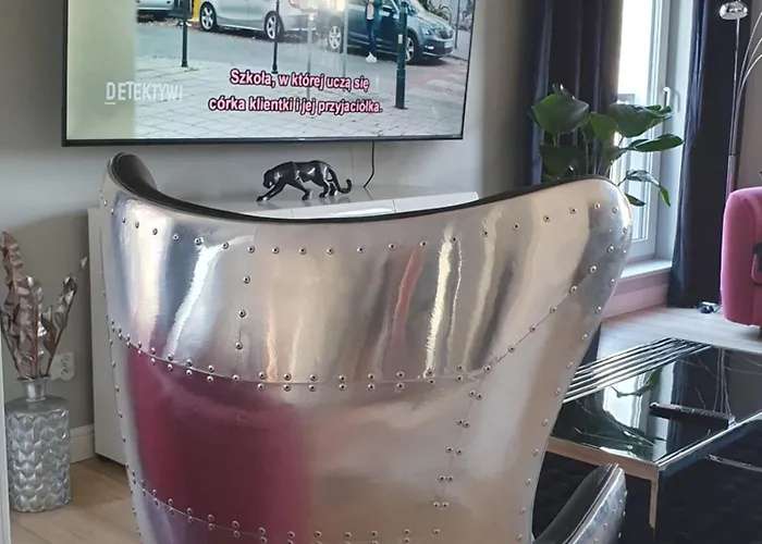 Black&white Skarbowa 2 Parking Апартаменты *