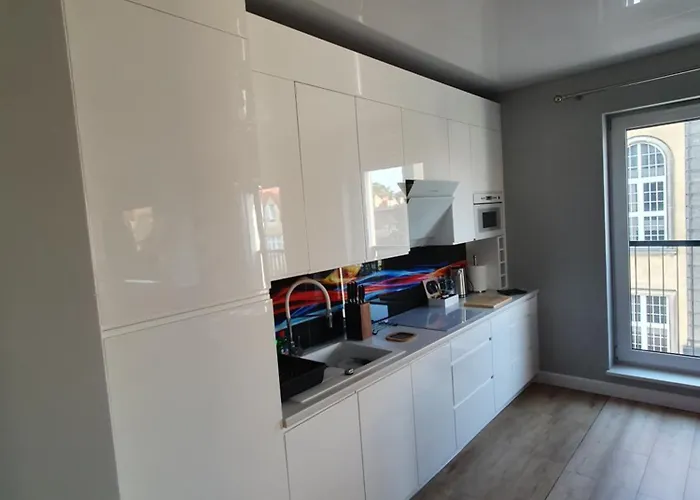 Black&white Skarbowa 2 Parking